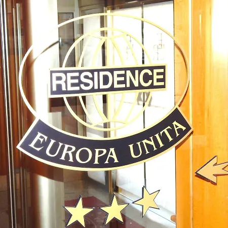 アパートホテル Europa Unita 3*