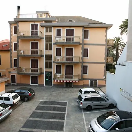 Europa Unita 3* Alassio